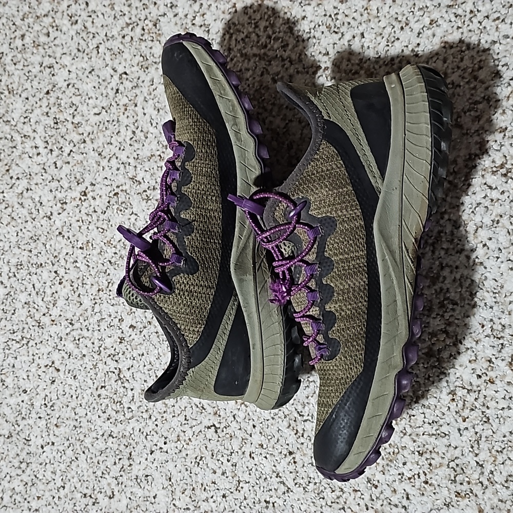 Merrell Shoes - Picture 5 of 6